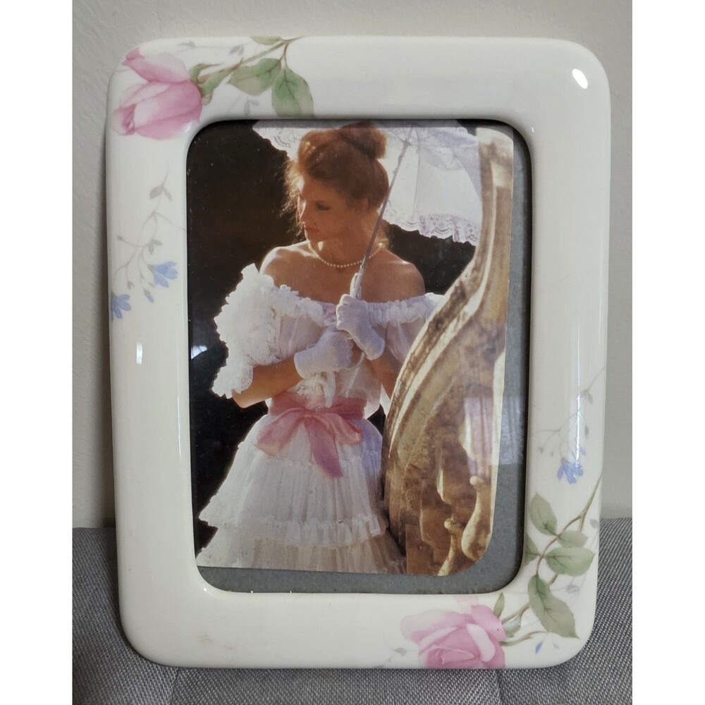Vintage MIKASA Picture Frame White Bone China Floral Rose Detail Wedding 5X7 EuC